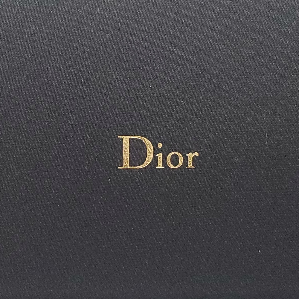 DIOR - Chic And Luxury Black Sunglasses Case With Magnetic Closure. - Picture 10 of 10